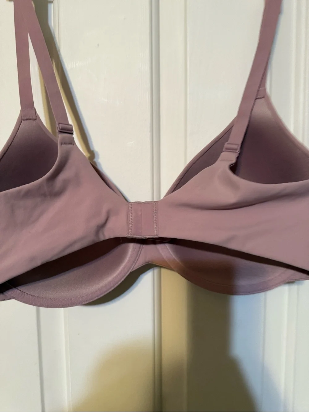 SKIMS Light Mauve Smooth T-Shirt Bra - Picture 4 of 6